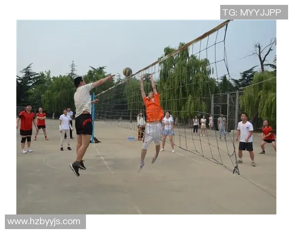 李伟的排球生涯回顾与展望:从赛场到人生的启示与感悟 李伟的排球生涯回顾与展望:从赛场到人生的启示与感悟